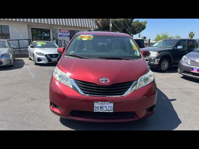 2013 Toyota Sienna LE