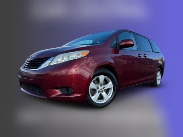 2013 Toyota Sienna LE