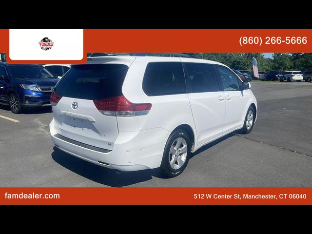 2013 Toyota Sienna LE