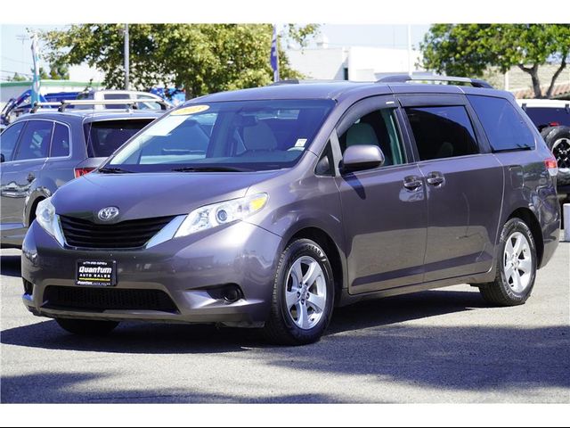 2013 Toyota Sienna 