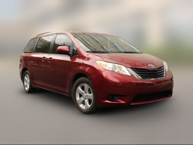 2013 Toyota Sienna LE
