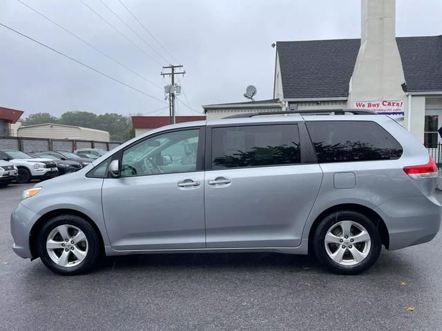 2013 Toyota Sienna LE