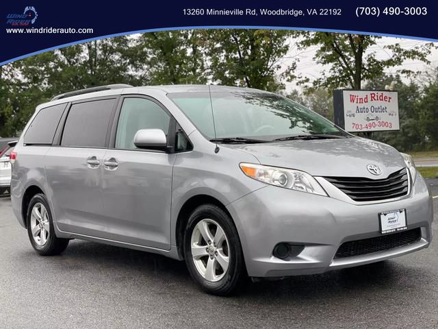 2013 Toyota Sienna LE