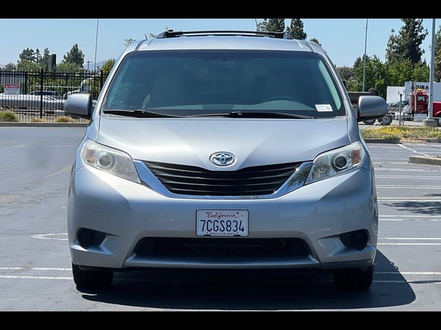 2013 Toyota Sienna LE Auto Access Seat