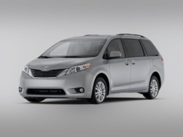 2013 Toyota Sienna 