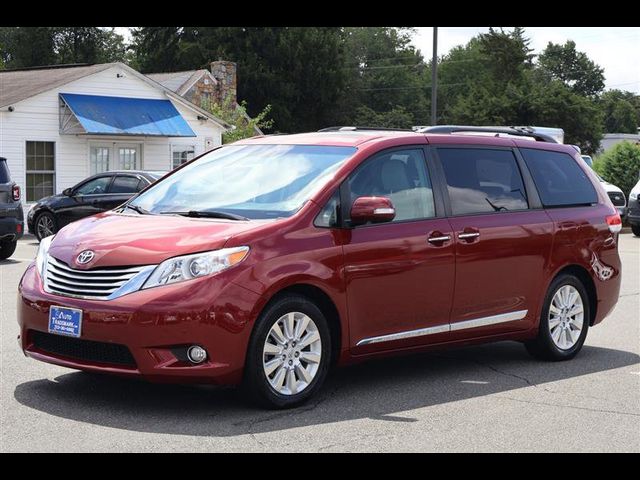2013 Toyota Sienna 