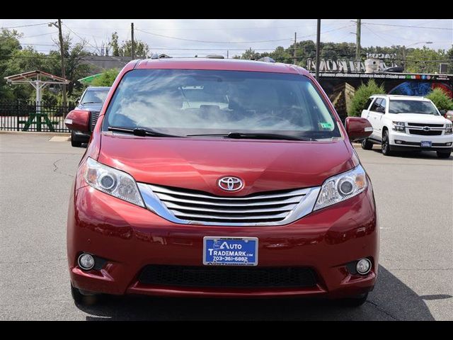 2013 Toyota Sienna 