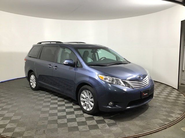 2013 Toyota Sienna 