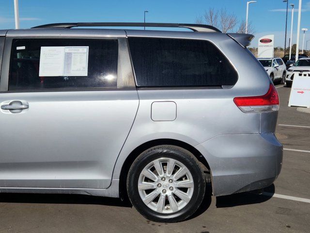 2013 Toyota Sienna 