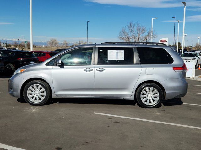 2013 Toyota Sienna 