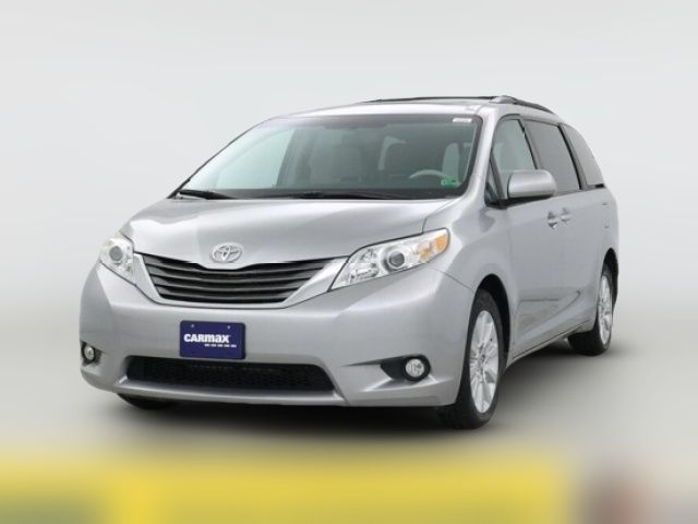2013 Toyota Sienna 