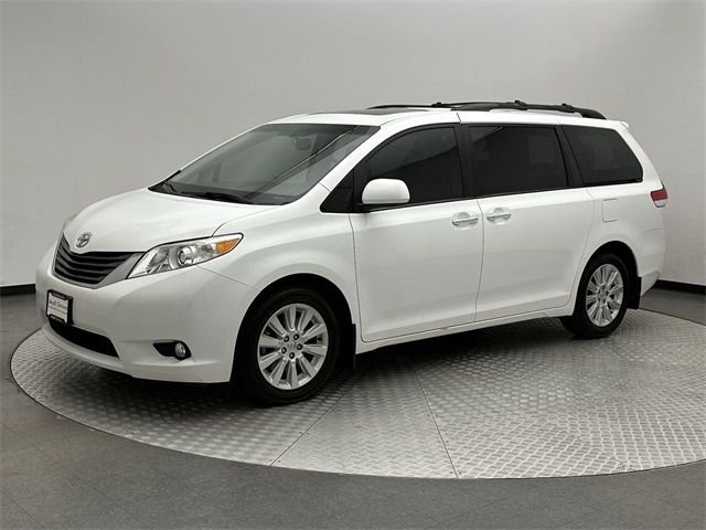 2013 Toyota Sienna XLE