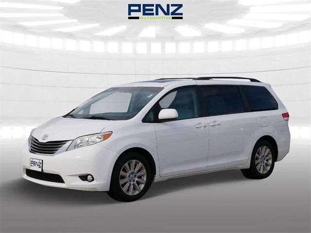 2013 Toyota Sienna XLE