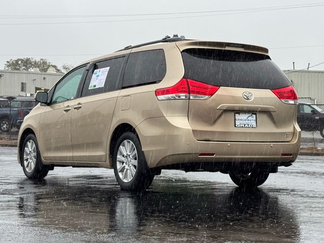 2013 Toyota Sienna 