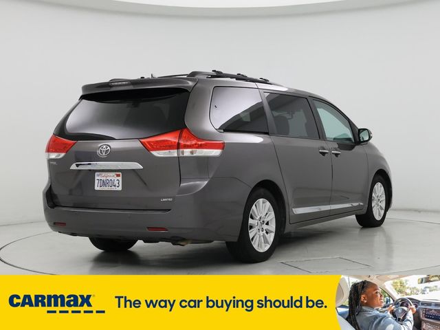 2013 Toyota Sienna 