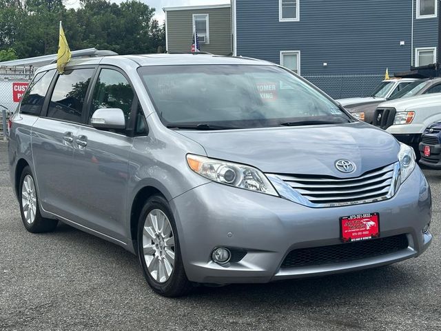 2013 Toyota Sienna 