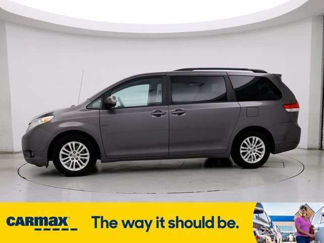 2013 Toyota Sienna 