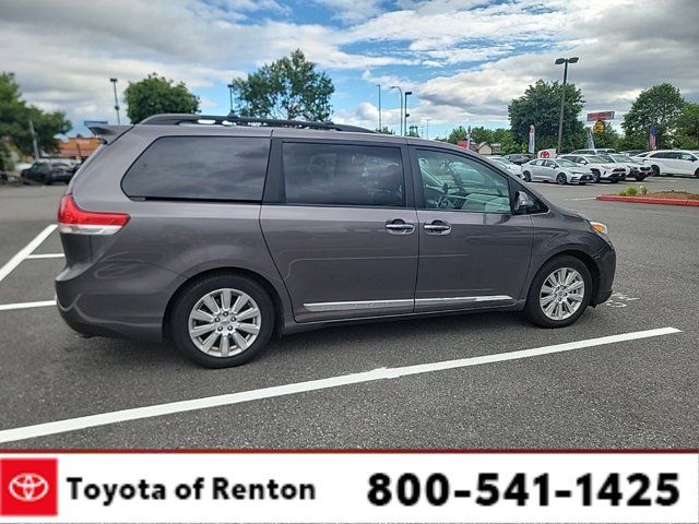 2013 Toyota Sienna 