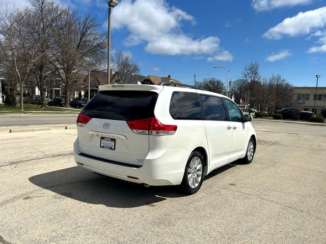 2013 Toyota Sienna XLE