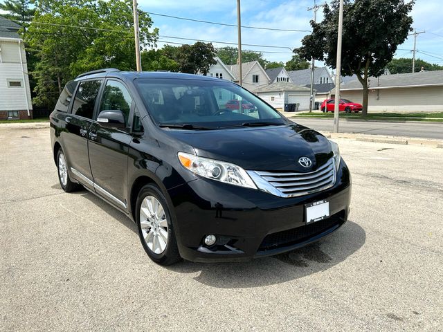2013 Toyota Sienna 