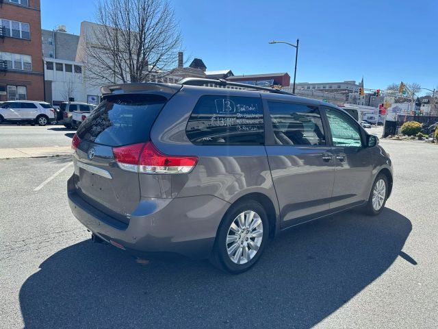 2013 Toyota Sienna Limited