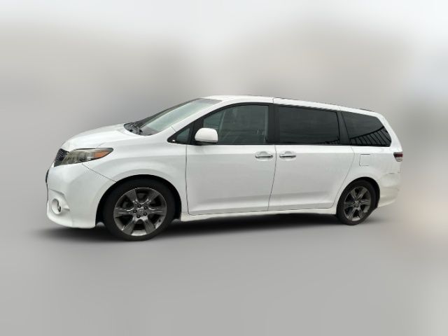 2013 Toyota Sienna SE