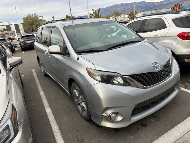 2013 Toyota Sienna SE