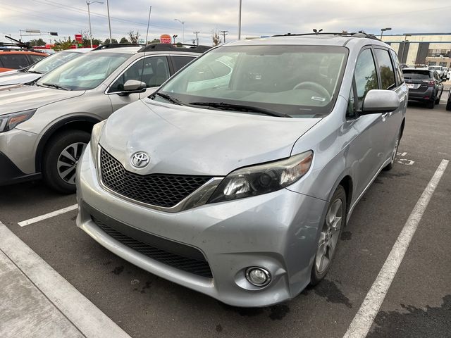 2013 Toyota Sienna SE