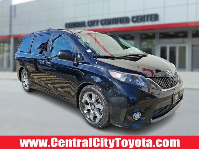 2013 Toyota Sienna SE