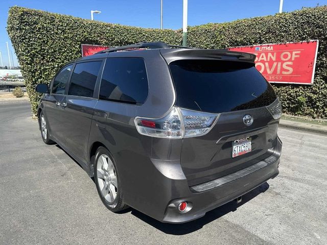 2013 Toyota Sienna SE