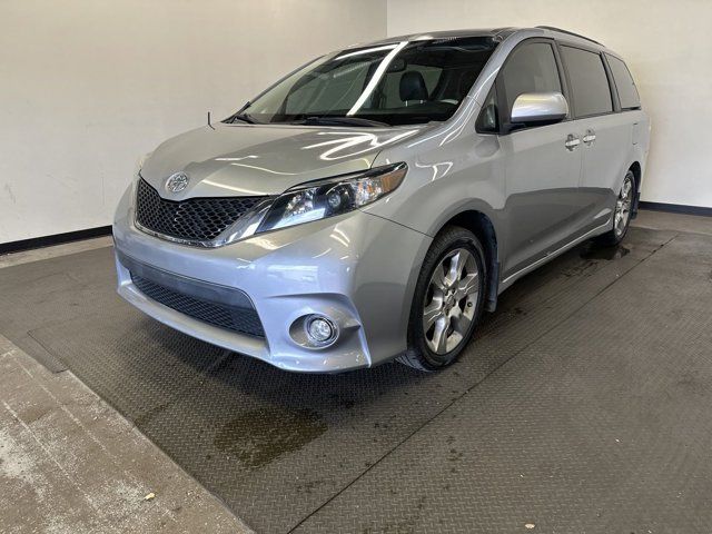 2013 Toyota Sienna SE