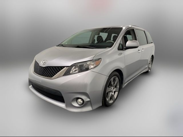 2013 Toyota Sienna SE