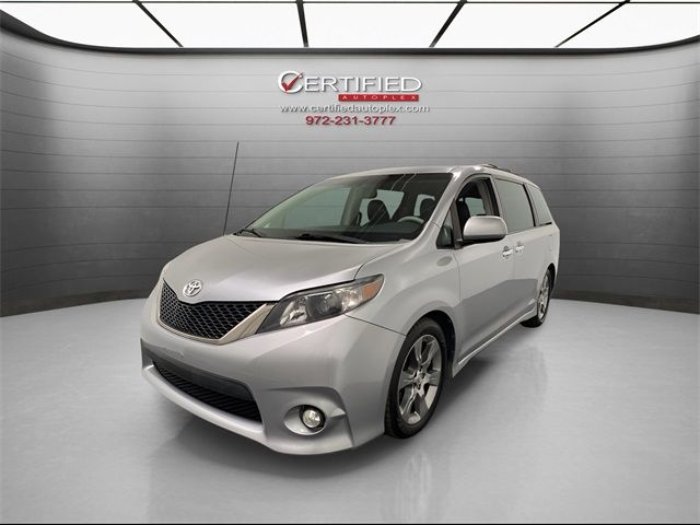 2013 Toyota Sienna SE