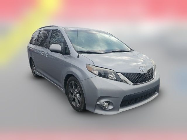 2013 Toyota Sienna SE