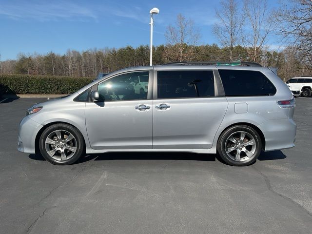 2013 Toyota Sienna SE