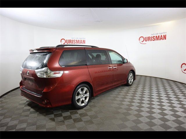 2013 Toyota Sienna SE