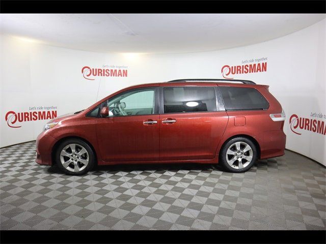 2013 Toyota Sienna SE