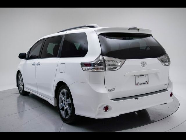 2013 Toyota Sienna SE