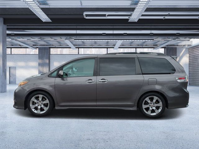 2013 Toyota Sienna SE