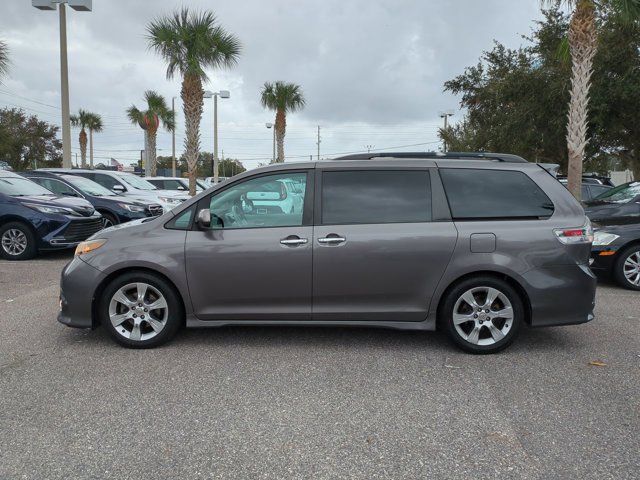 2013 Toyota Sienna SE