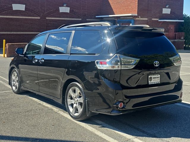 2013 Toyota Sienna SE