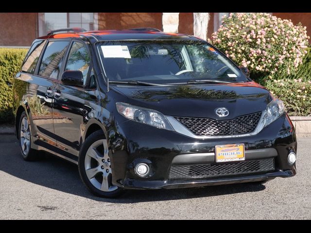 2013 Toyota Sienna SE