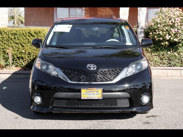 2013 Toyota Sienna SE