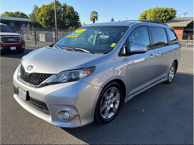 2013 Toyota Sienna SE