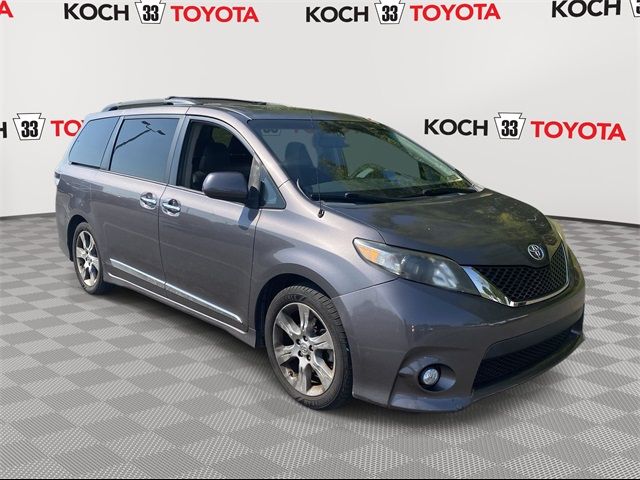 2013 Toyota Sienna SE