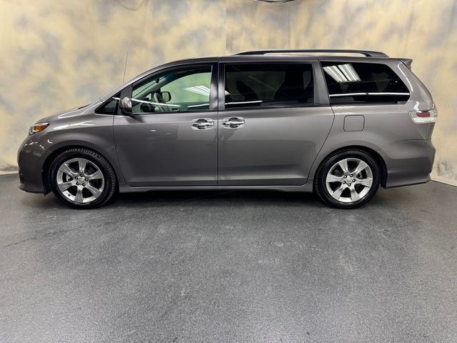 2013 Toyota Sienna SE