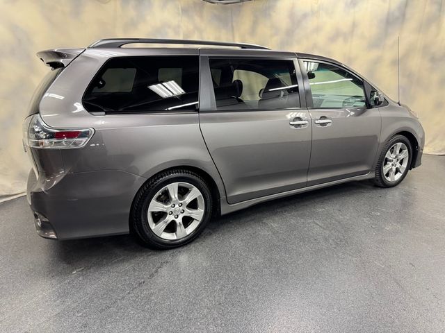 2013 Toyota Sienna SE