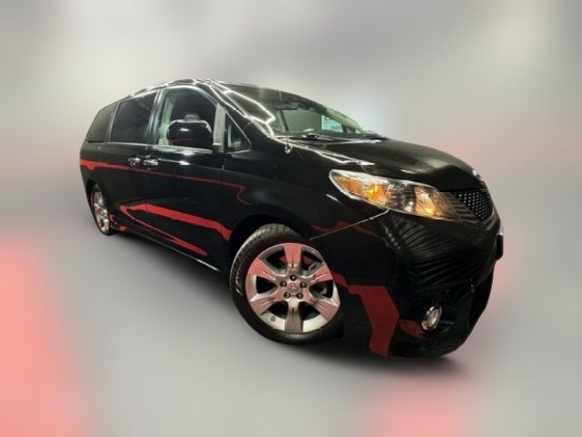 2013 Toyota Sienna SE