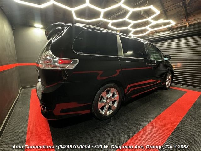 2013 Toyota Sienna SE