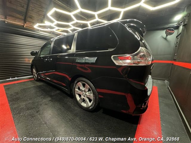 2013 Toyota Sienna SE